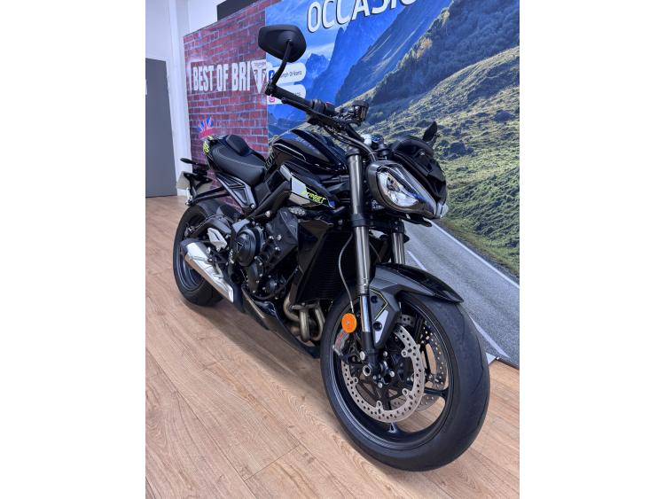 TRIUMPH STREET TRIPLE 765 RS