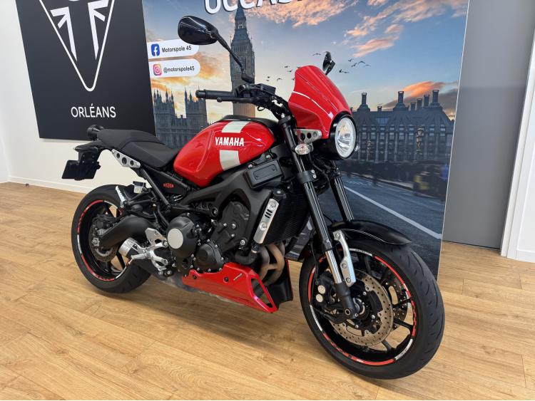YAMAHA XSR 900