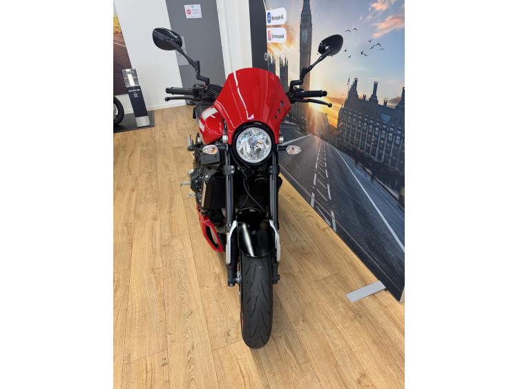 YAMAHA XSR 900
