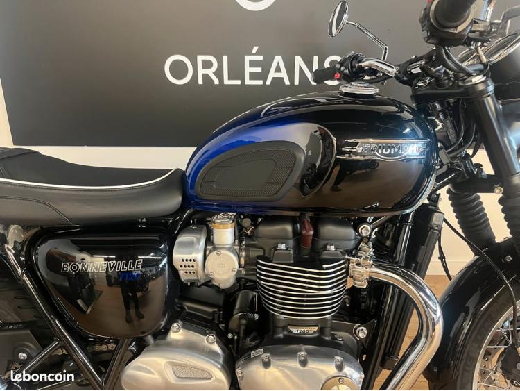 TRIUMPH BONNEVILLE T120 1200 Stealth Editions