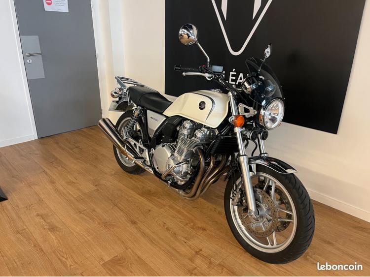 HONDA CB 1100