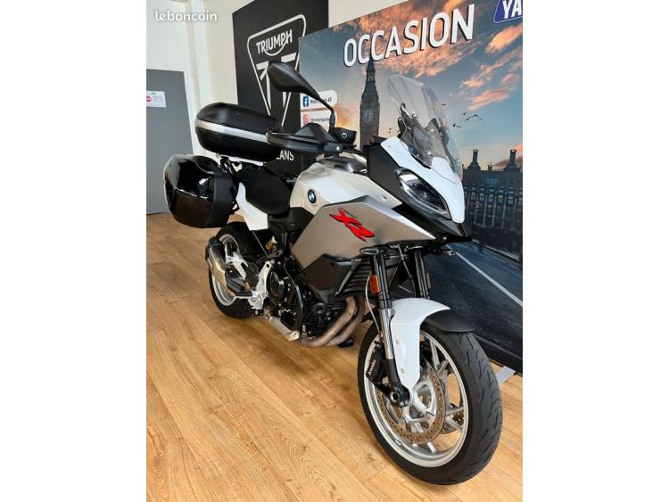 BMW F 900 XR