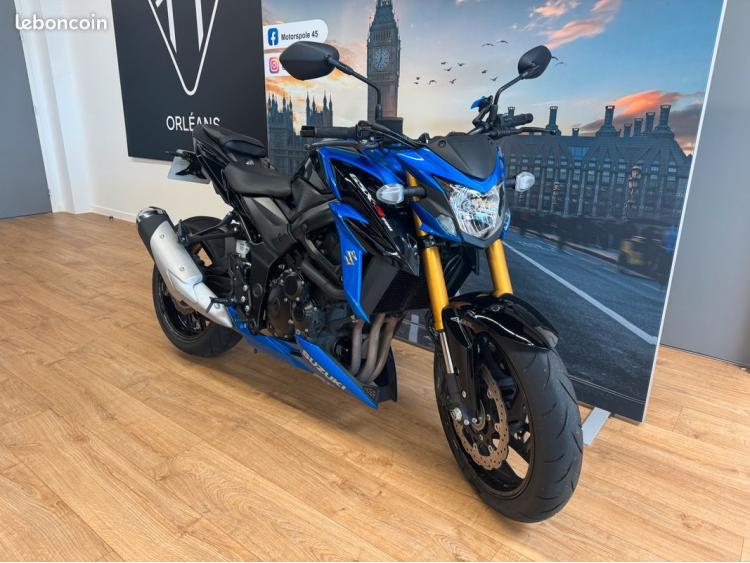 SUZUKI GSX-S 750