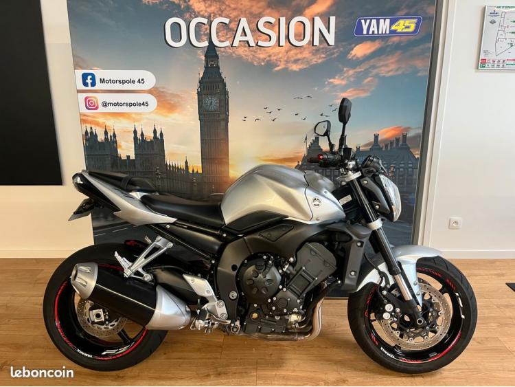 YAMAHA FZ1