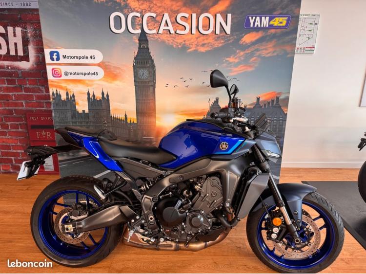 YAMAHA MT-09