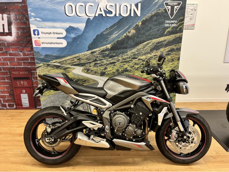 TRIUMPH STREET TRIPLE 765 RS
