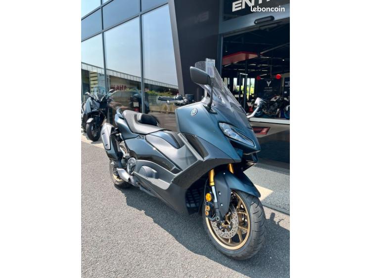 YAMAHA XP T-MAX 560 TECH MAX KAMO