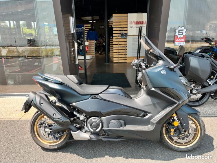YAMAHA XP T-MAX 560 TECH MAX KAMO