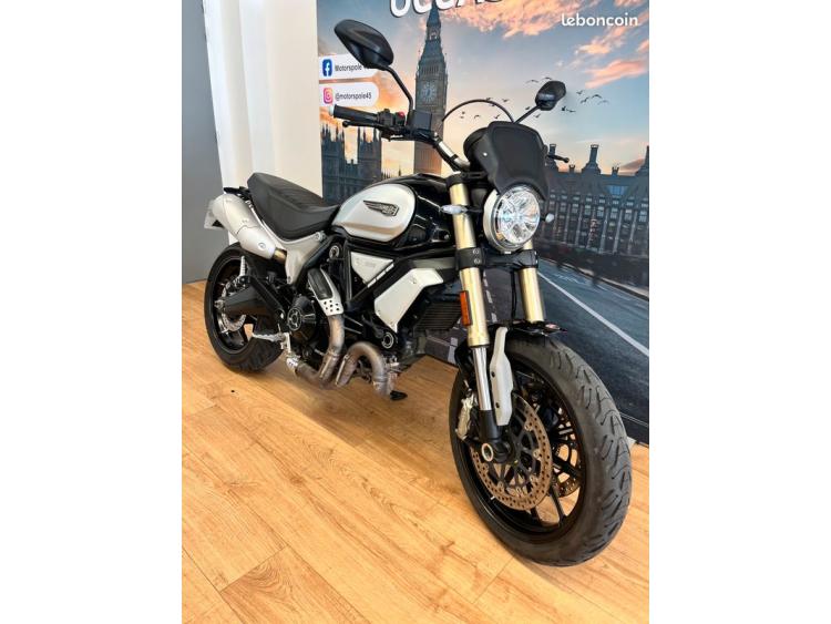 DUCATI SCRAMBLER