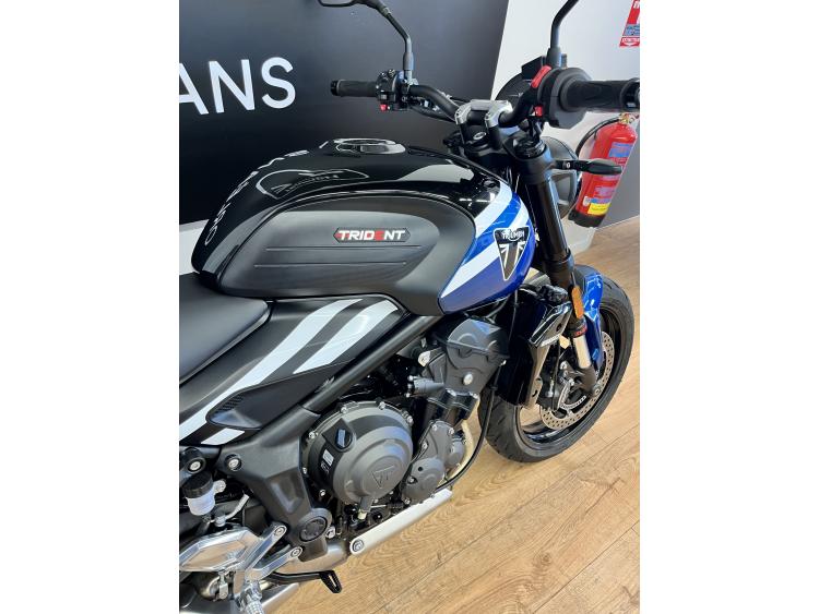 TRIUMPH TRIDENT 660 A2