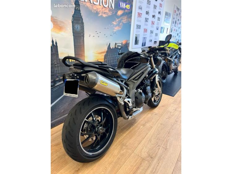 TRIUMPH SPEED TRIPLE 1050 S 