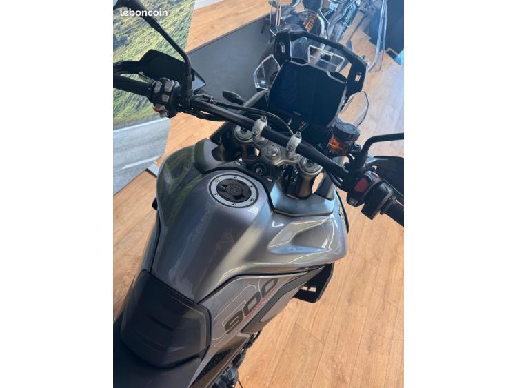 TRIUMPH Tiger 900 GT PRO