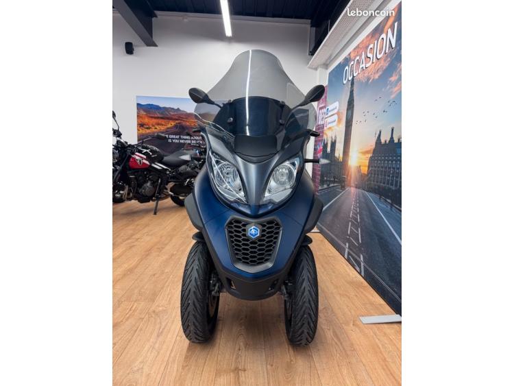 PIAGGIO MP3 500