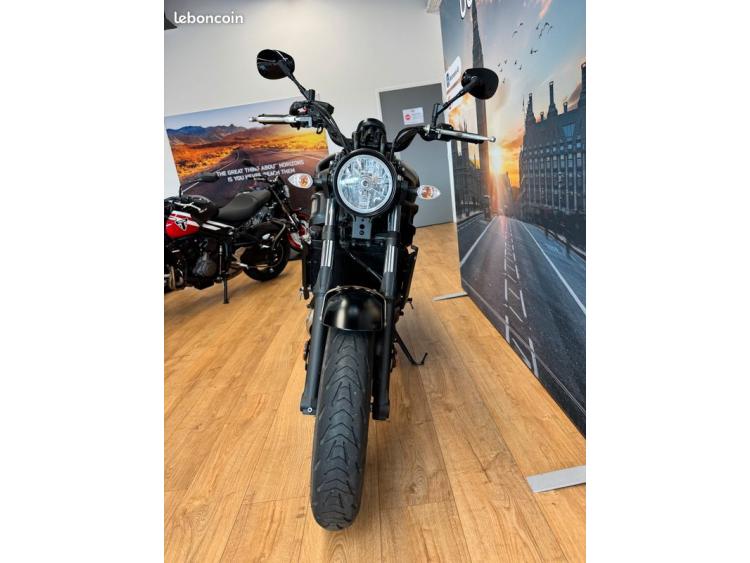 YAMAHA XSR 700 FULL