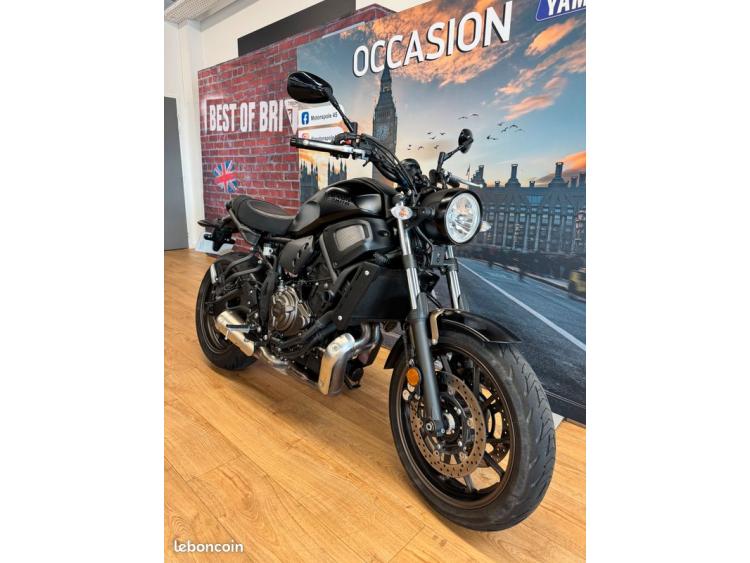 YAMAHA XSR 700 FULL