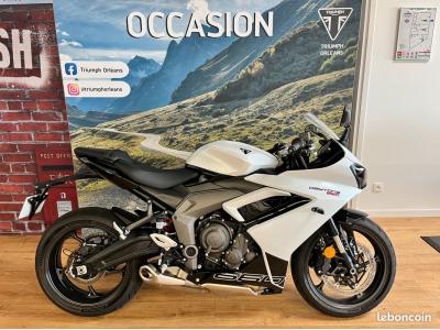 TRIUMPH 	DAYTONA 660